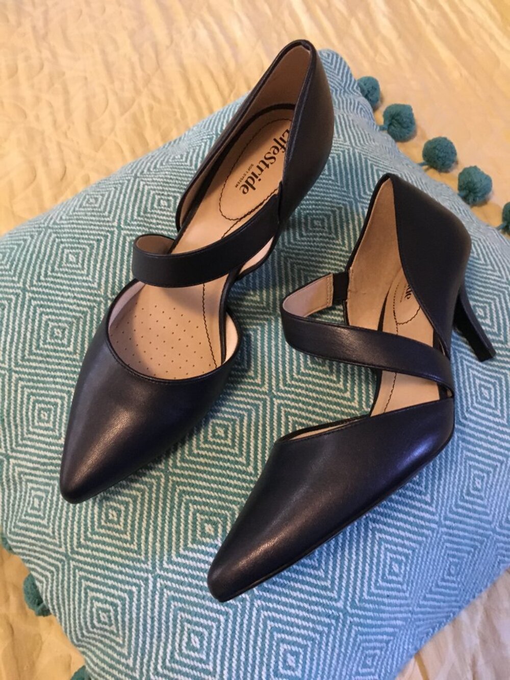 LifeStride Suki Asymmetrical Navy Blue Pump Heels 10W NWOT